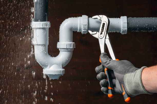 Professional Drain Cleaning technician working in Franklin Park, NJ